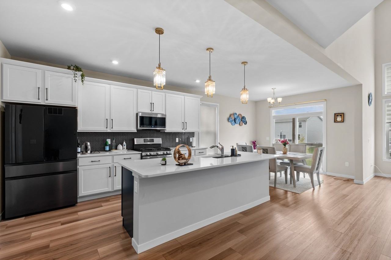 424 Smithton Blvd - Photo 2 of 40