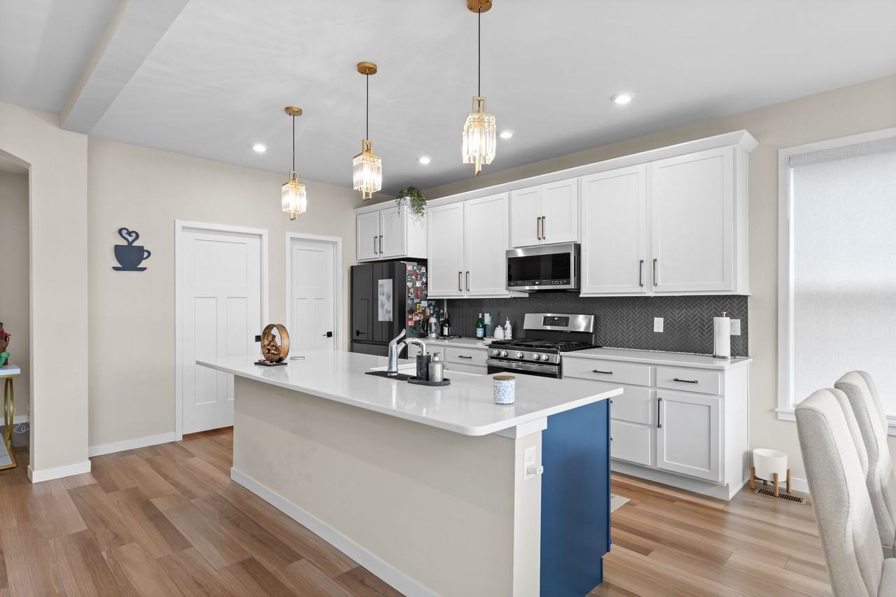 424 Smithton Blvd - Photo 4 of 40