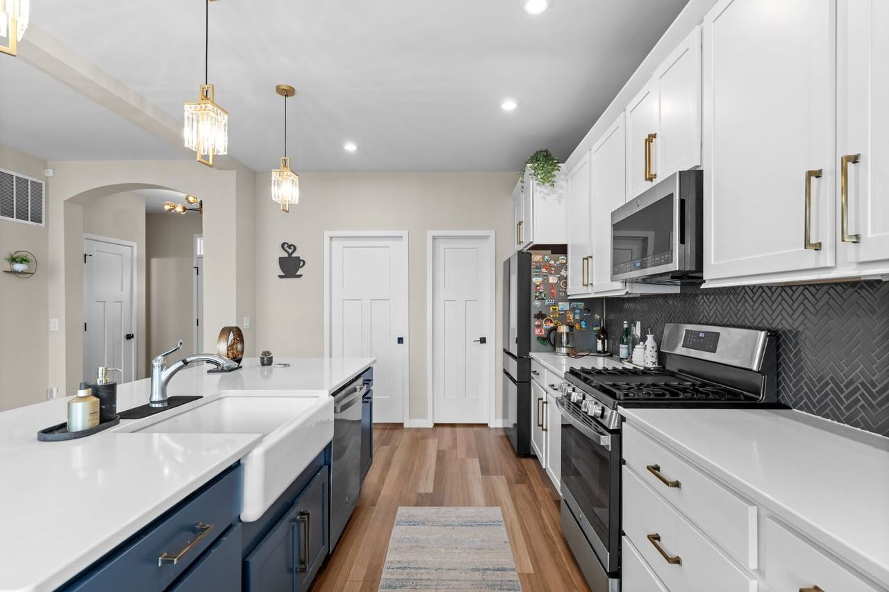 424 Smithton Blvd - Photo 7 of 40