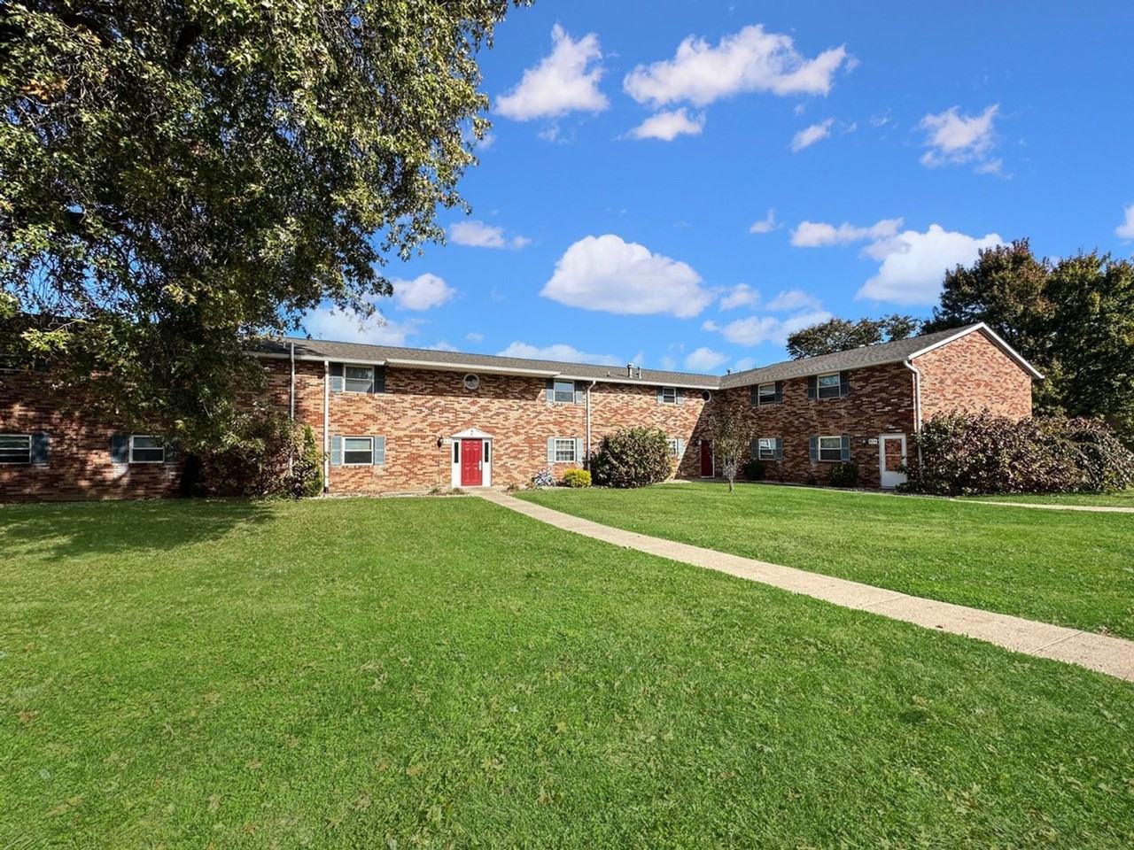 The Oaks on Davidson - Photo 6 of 13