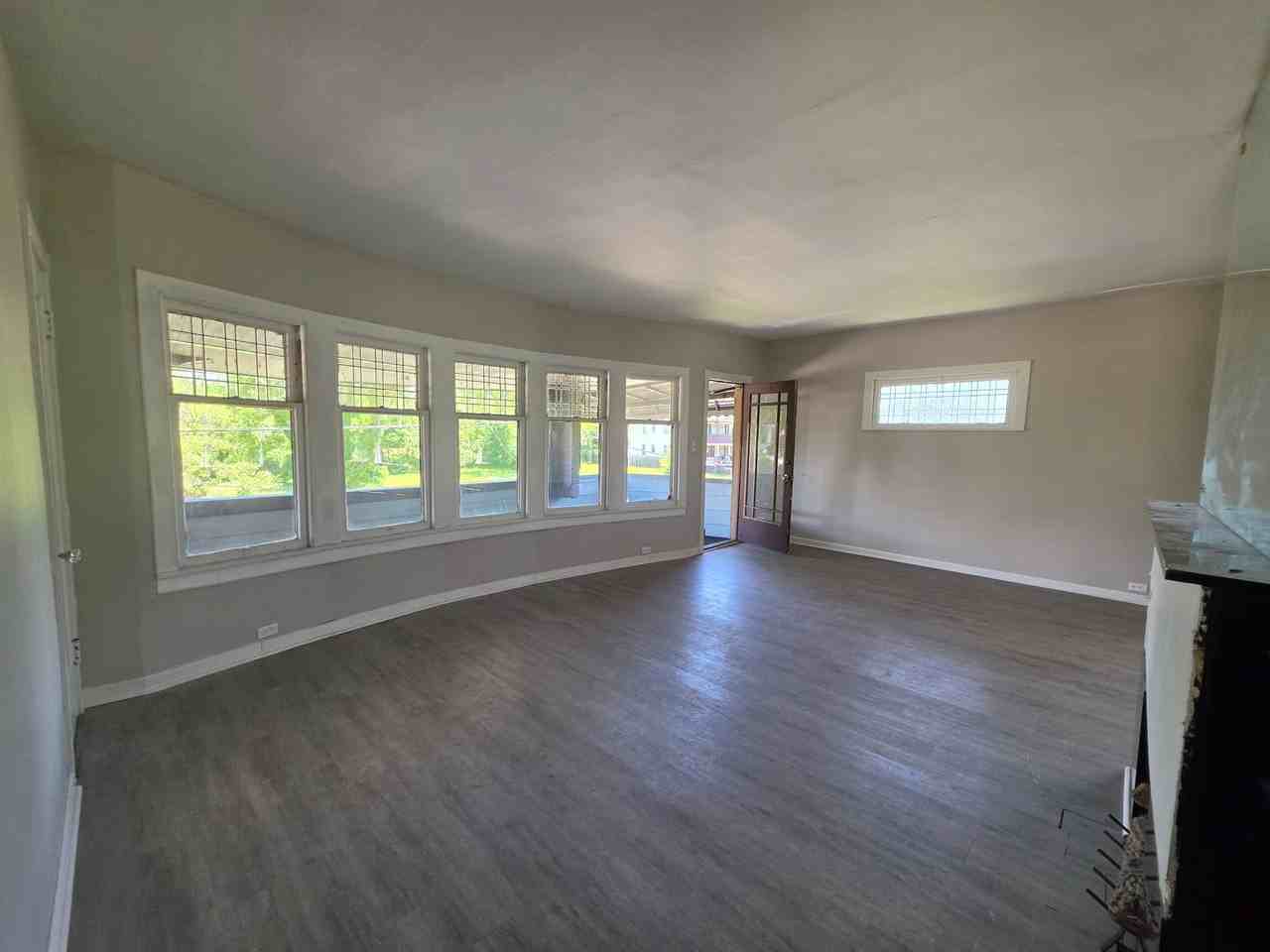 11419 Durant Avenue - Photo 2 of 22