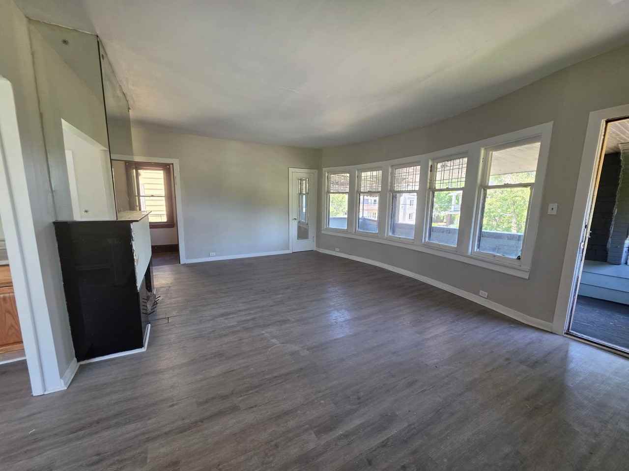 11419 Durant Avenue - Photo 4 of 22