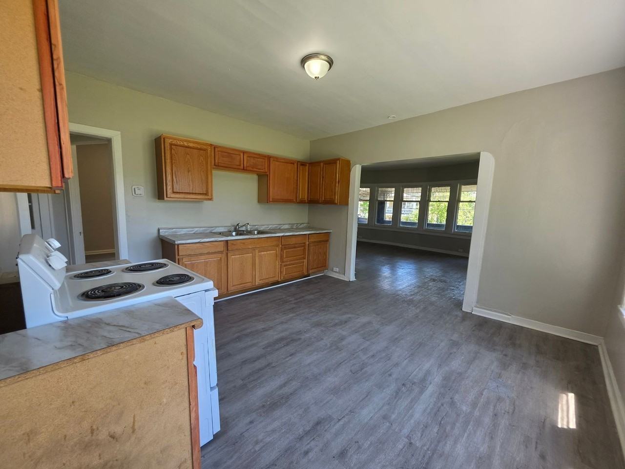 11419 Durant Avenue - Photo 5 of 22