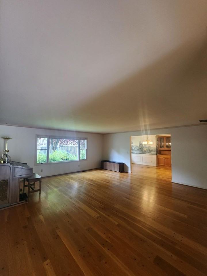 1508 19th Ave - Photo 3 of 16
