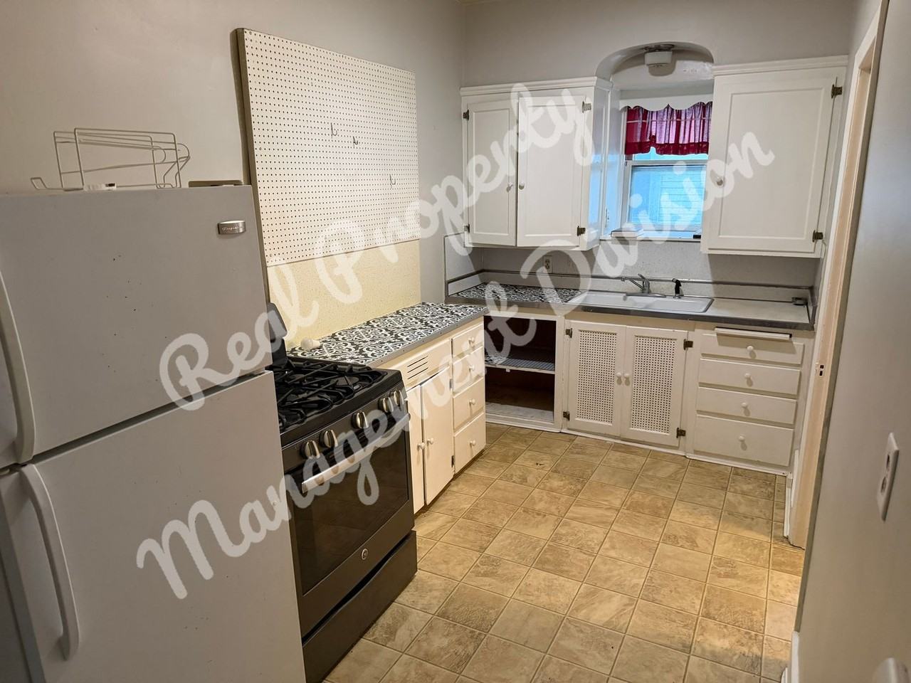 131 131 S. Douglas Springfield, IL 62704 - Photo 7 of 9