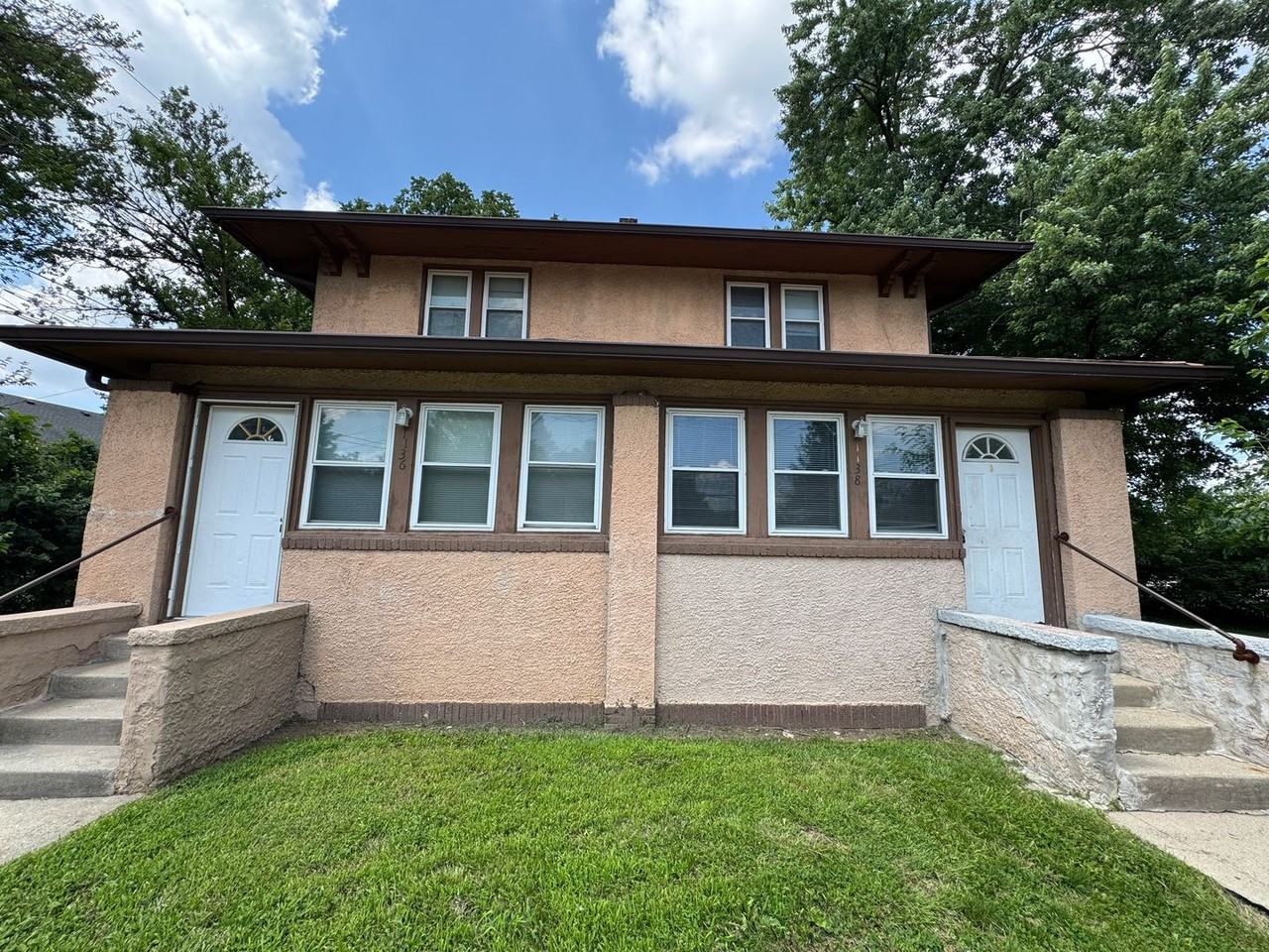 1136 Fairfield Ave - Photo 2 of 26