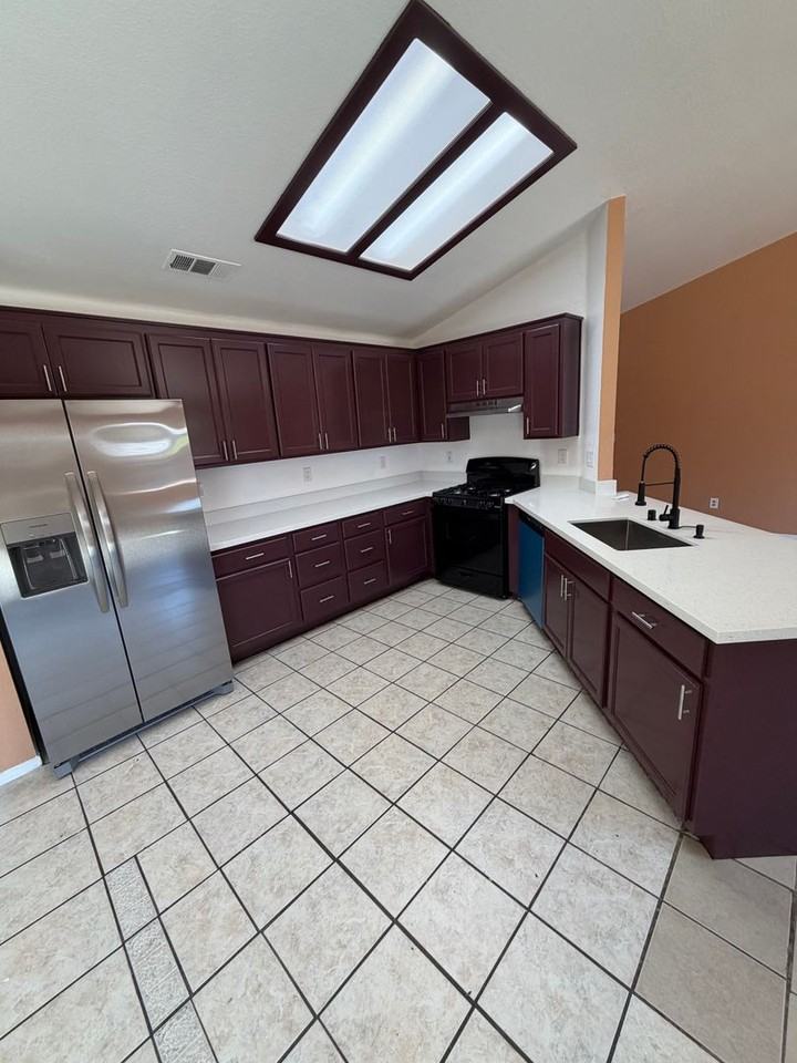 738 Waterford Way - Photo 3 of 12