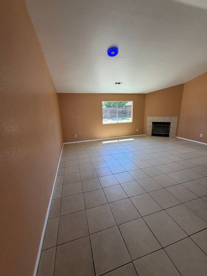 738 Waterford Way - Photo 7 of 12