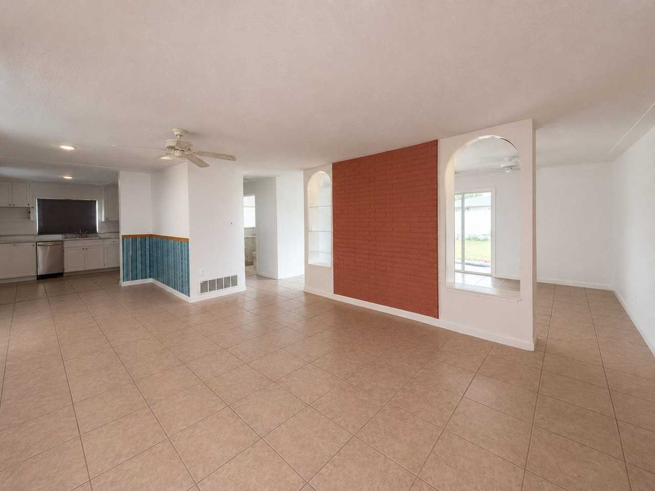 349 W Exeter St - Photo 2 of 14