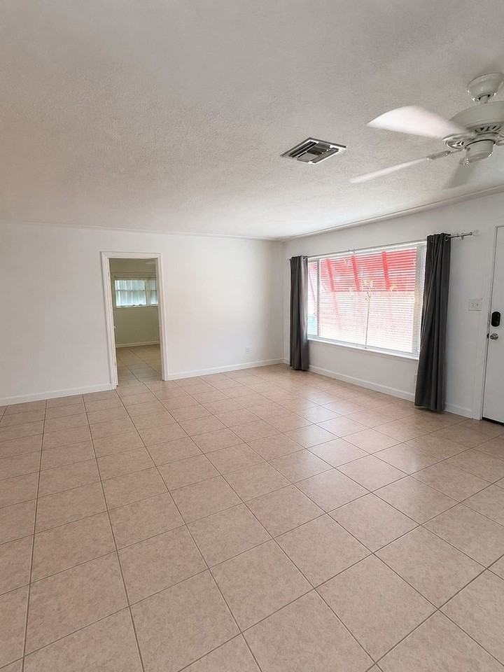 349 W Exeter St - Photo 3 of 14