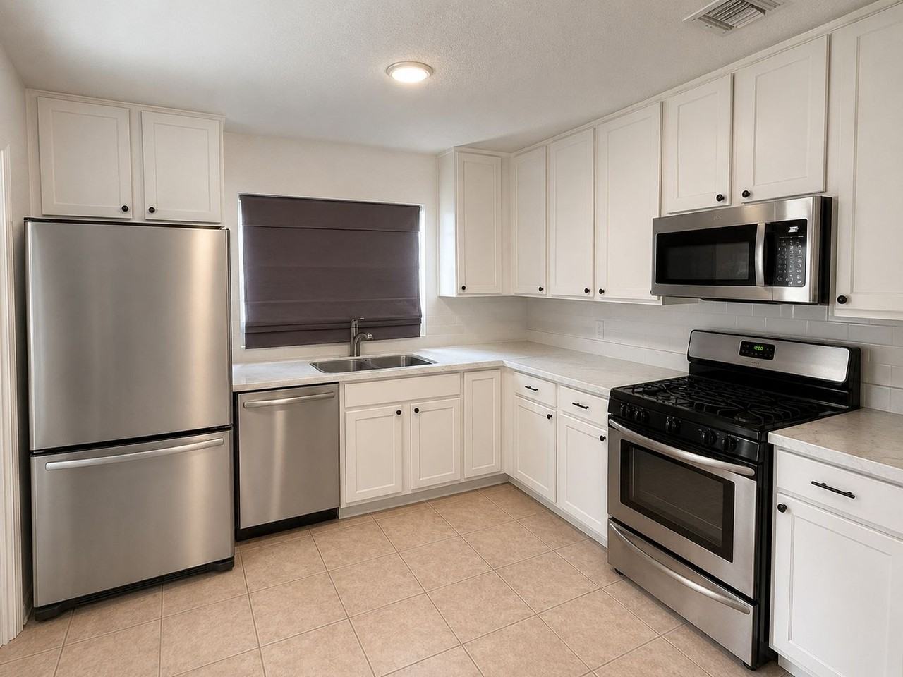349 W Exeter St - Photo 4 of 14