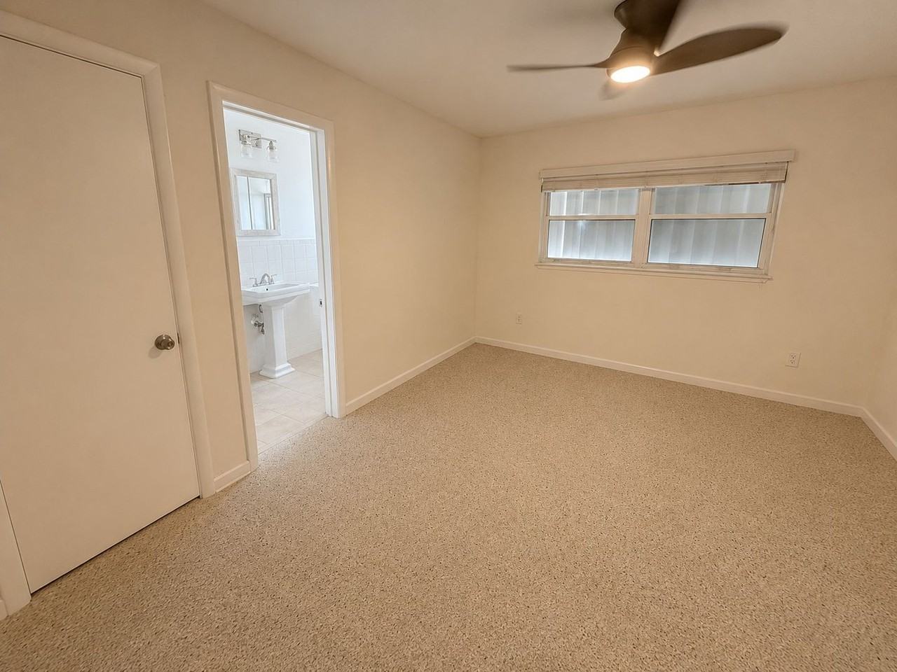 349 W Exeter St - Photo 7 of 14