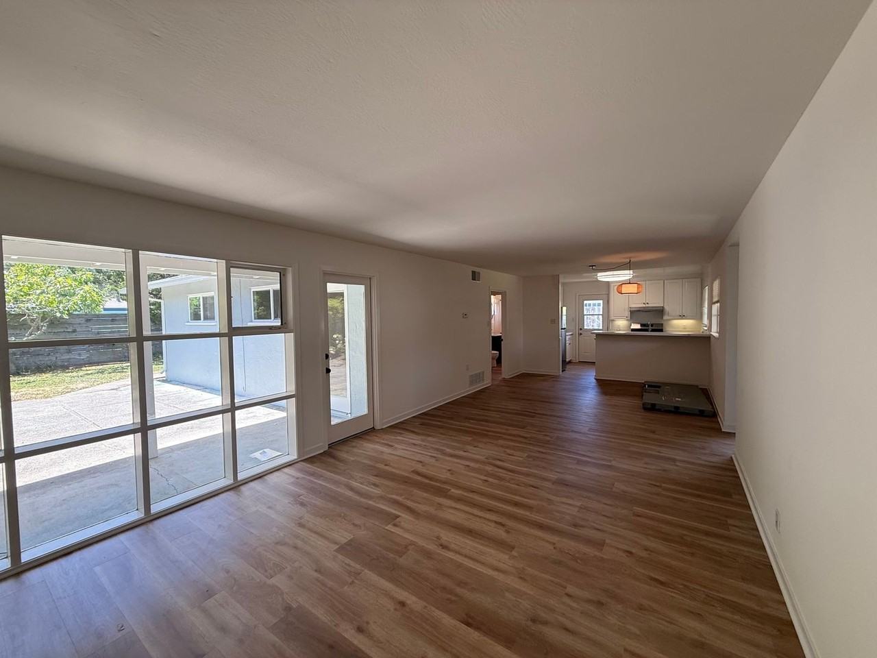 31 Dorset Ln - Photo 2 of 11