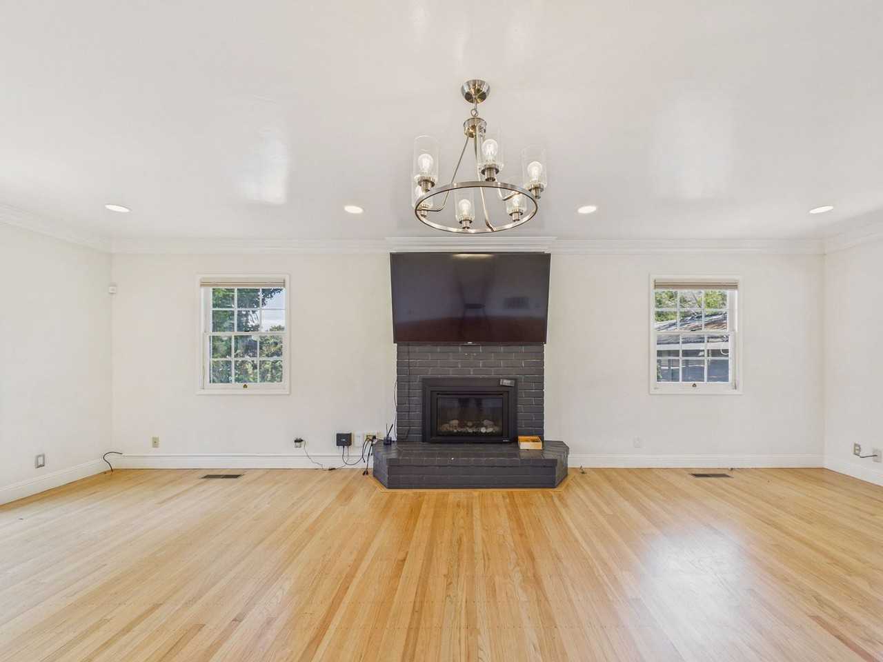 12 Folger Ct - Photo 4 of 39
