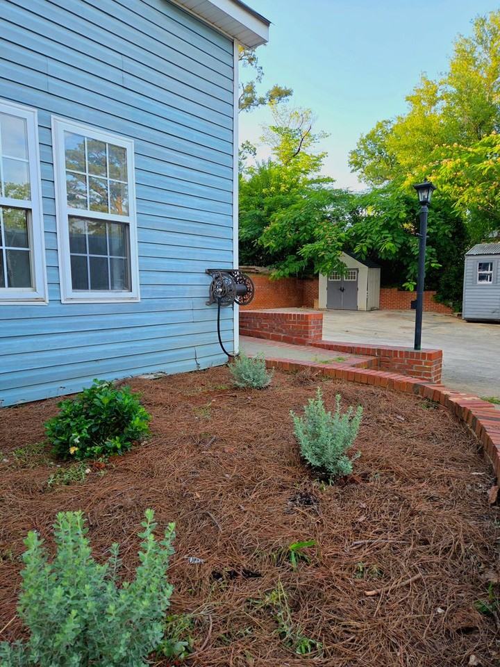 147 Lakemont Dr - Photo 3 of 18