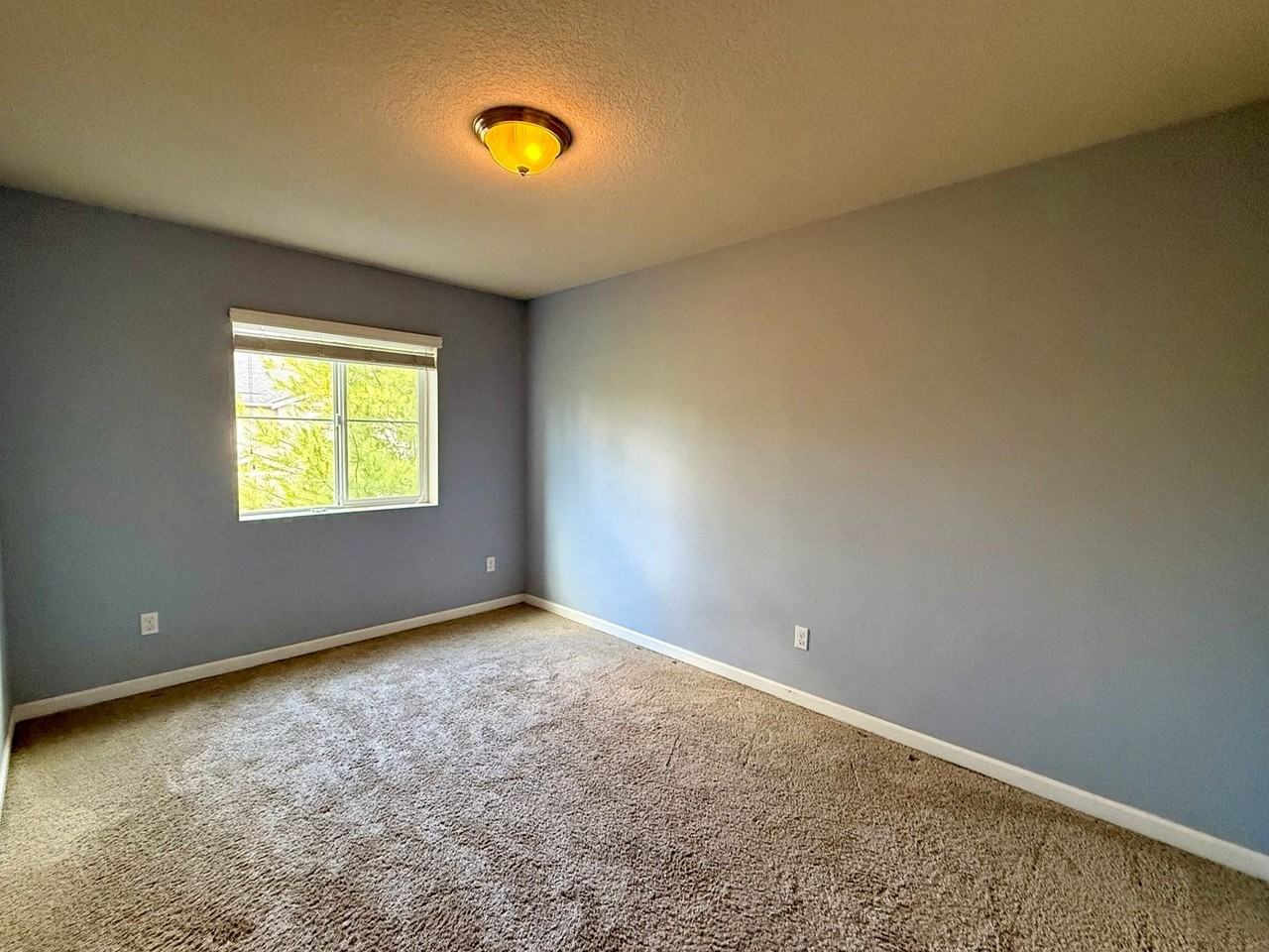 17222 Sw 120th Pl - Photo 6 of 10
