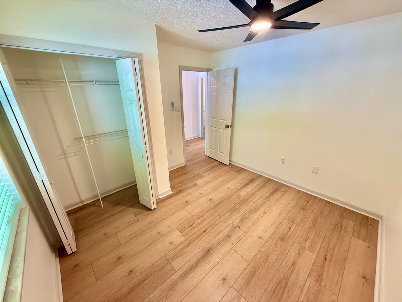 5010 Trace Manor Ln - Photo 5 of 30