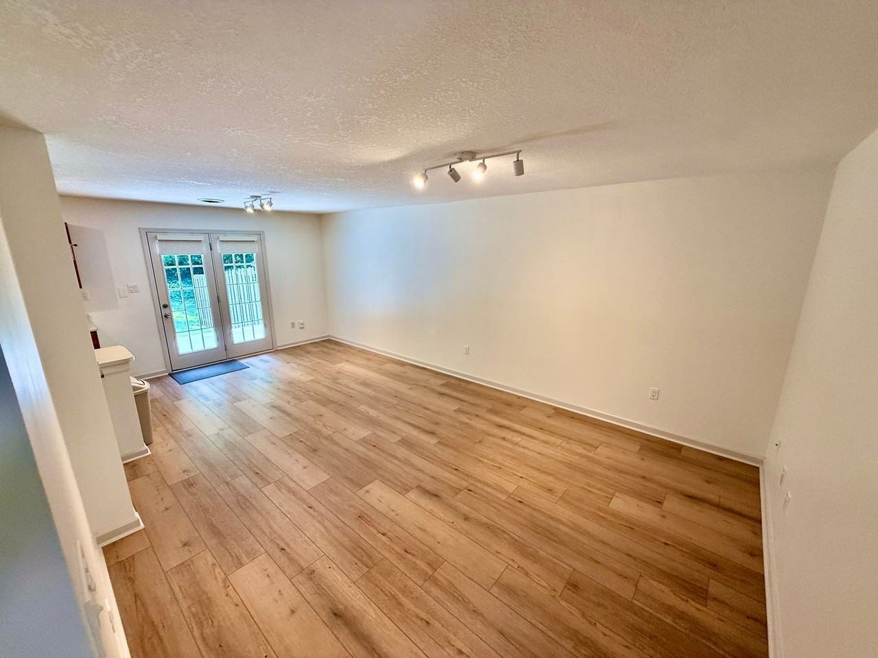 5010 Trace Manor Ln - Photo 7 of 20