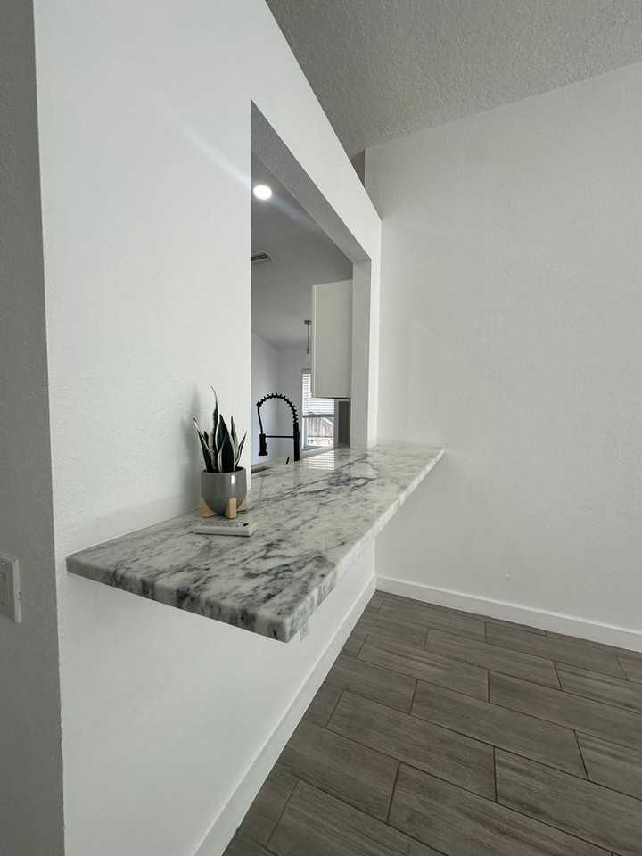 10421 Paragon Pl - Photo 6 of 30