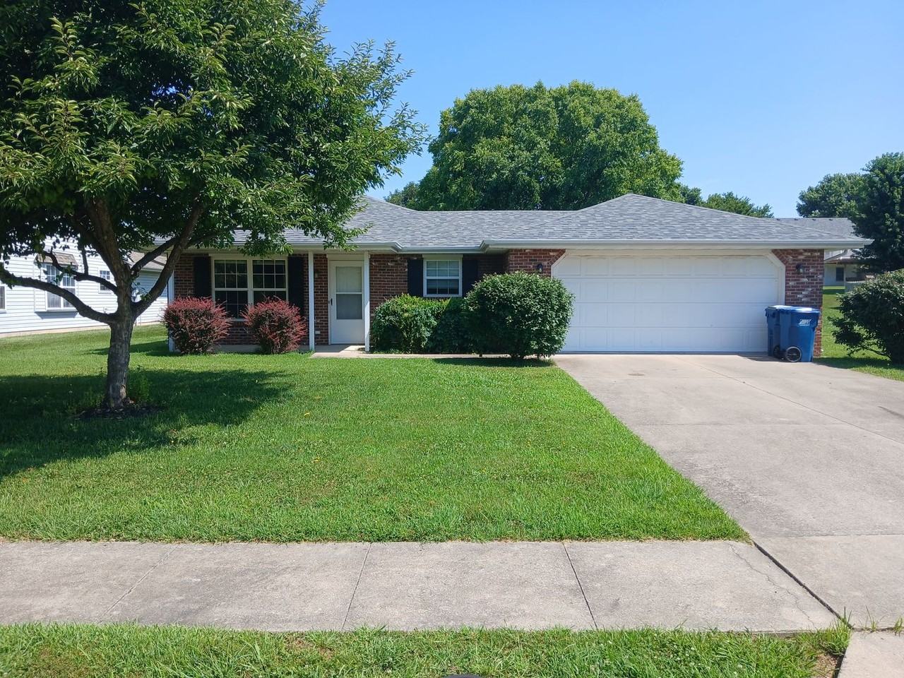 3928 Liverpool Dr - Photo 2 of 15