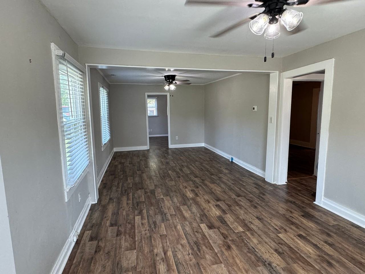 3061 Lee Rd - Photo 2 of 13