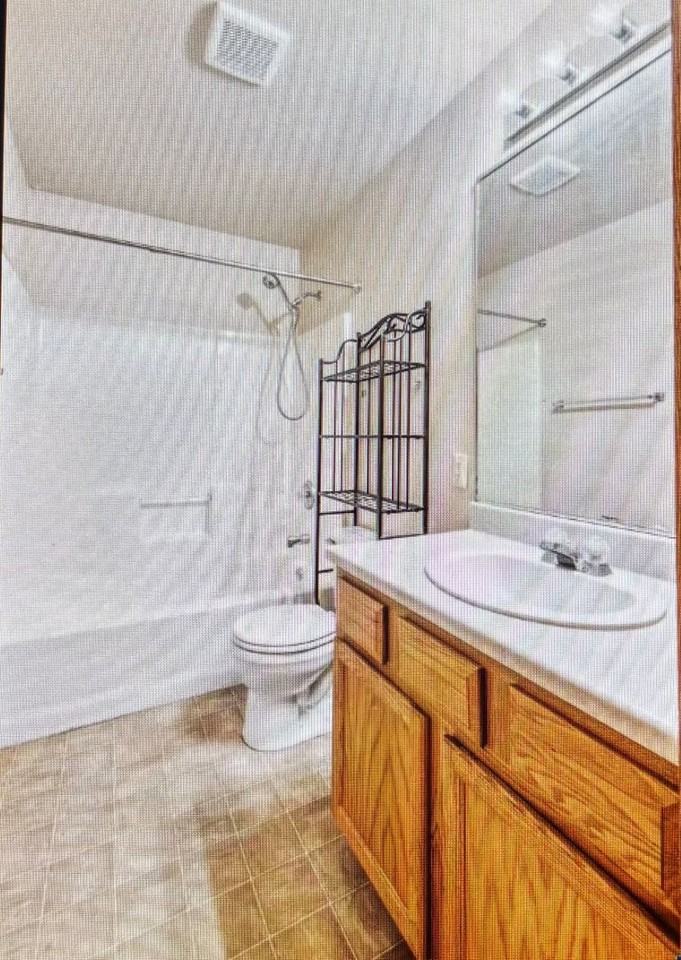 5816 S Galway Ave - Photo 7 of 10