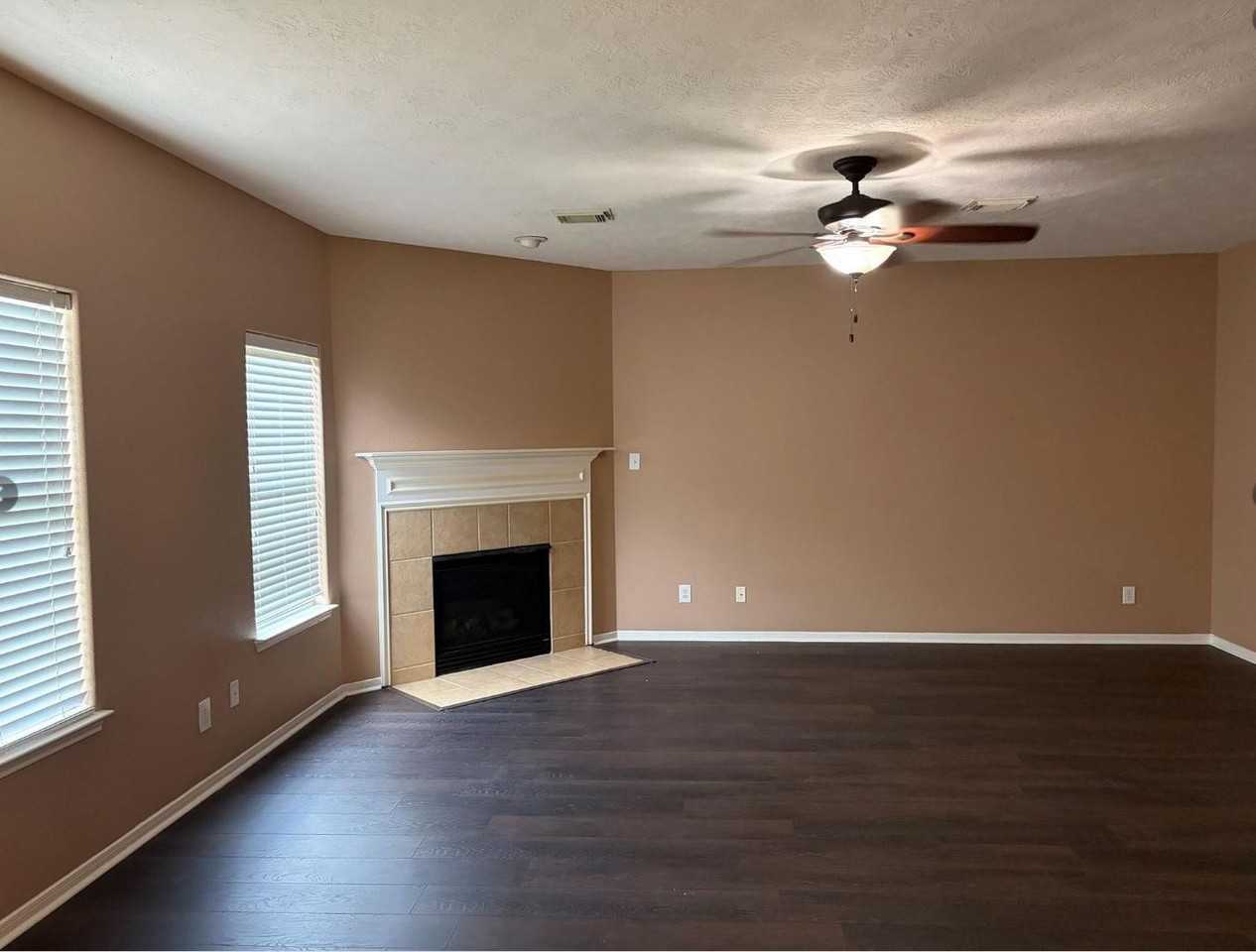 410 Sunwood Glenn Ln - Photo 5 of 6