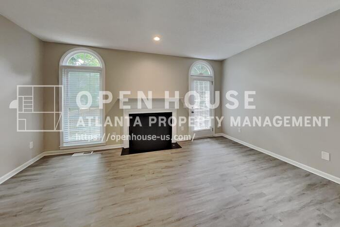 4234 Abington Walk Nw - Photo 4 of 20