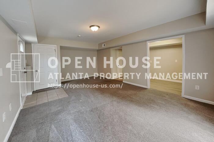 4234 Abington Walk Nw - Photo 5 of 20