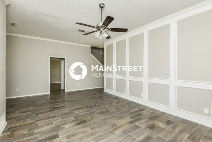 6304 Woodcreek Trl - Photo 5 of 12