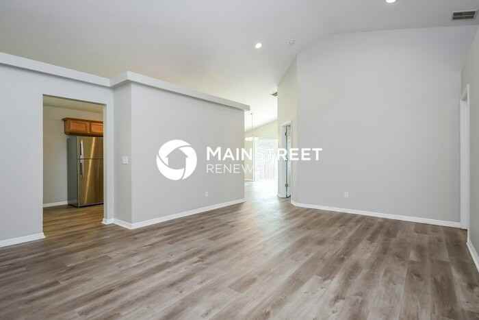 3082 Mandolin Dr - Photo 4 of 18