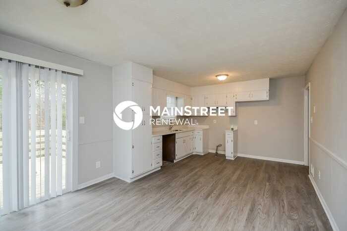 2940 Landmark Dr Se - Photo 7 of 16