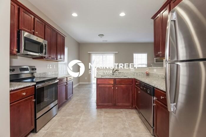 6217 Shelley Ave - Photo 5 of 15
