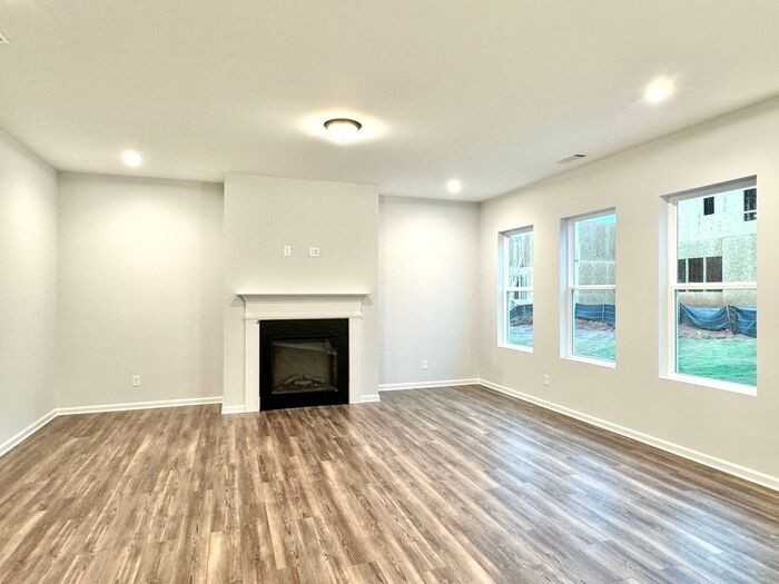 248 Brighton Bend Ln - Photo 4 of 27