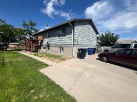 featured image of 3700 S Jefferson Cir #B