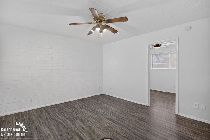 7150 N 27th Ave #2 - Photo 5 of 19
