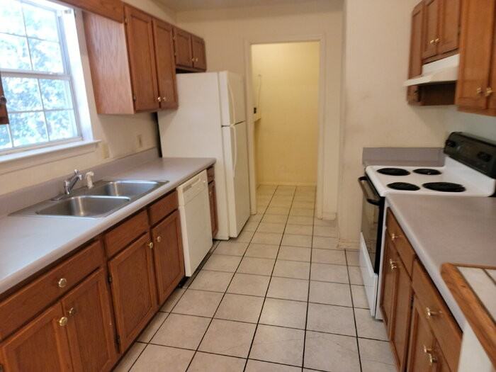 1000 Sable Dr #A - Photo 3 of 14