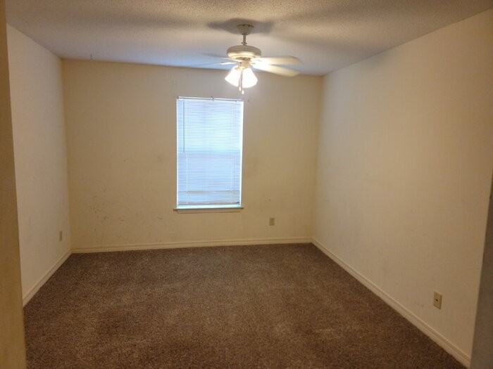 1000 Sable Dr #A - Photo 6 of 14