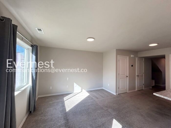945 Technology Ct - Photo 7 of 26