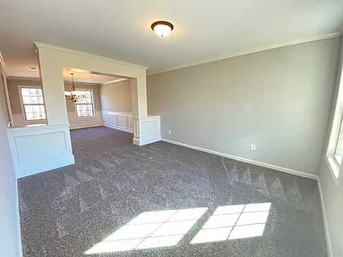 1945 Miller Lake Cir - Photo 5 of 46
