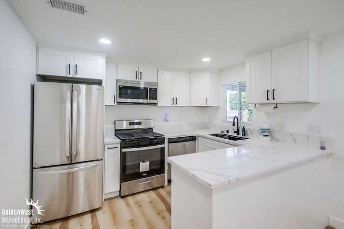 2313 Di Foss St - Photo 5 of 15