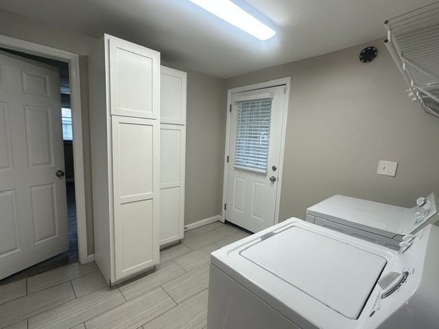 8032 Lexington Dr - Photo 6 of 17