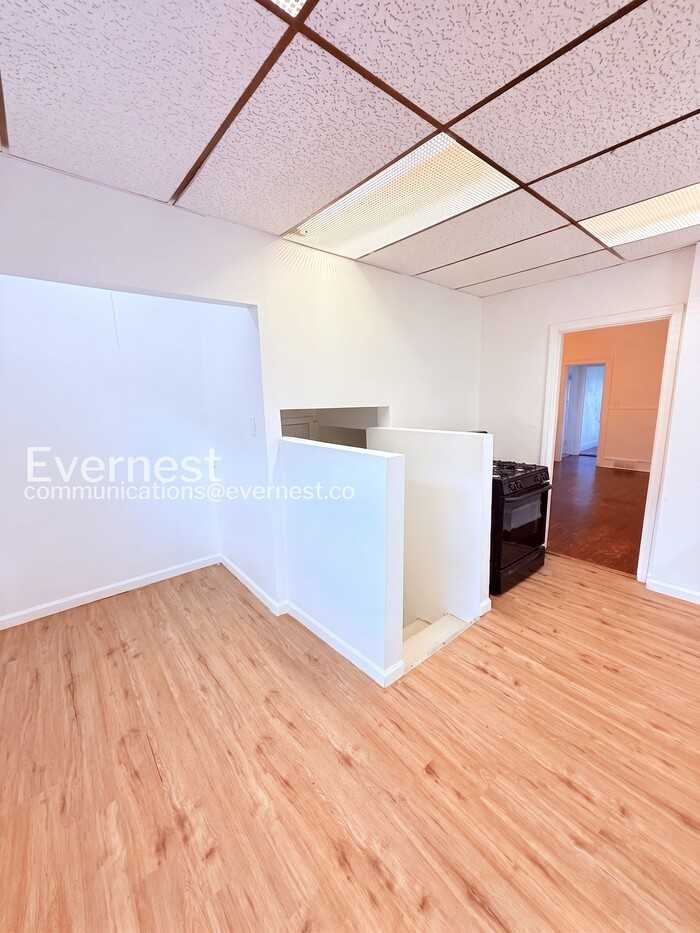 11634 Ashton Ave - Photo 4 of 27