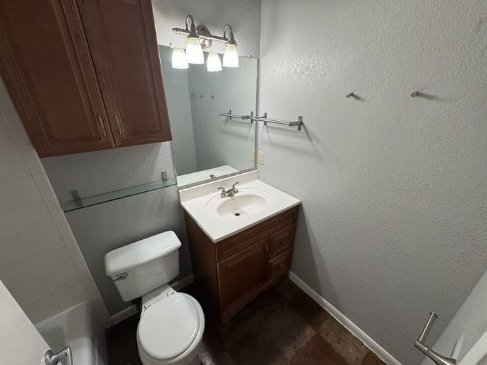 3428 Willowrun Dr #1 - Photo 7 of 10