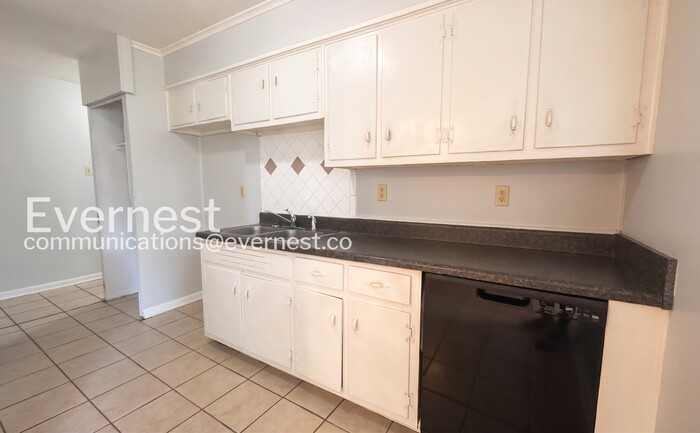 8316 Dottley Dr - Photo 6 of 29