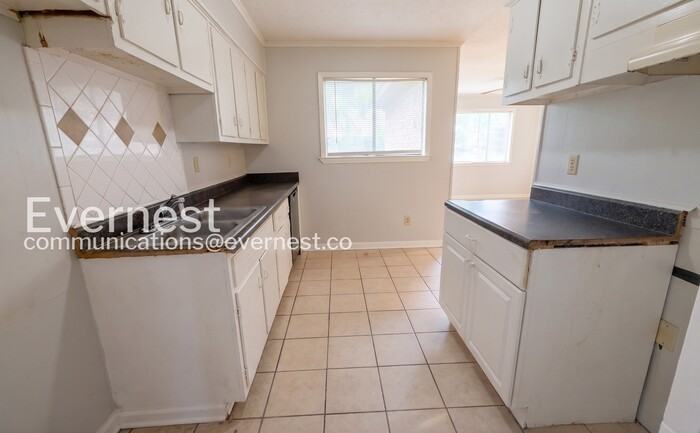 8316 Dottley Dr - Photo 7 of 29