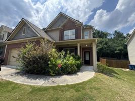 featured image of 836 Westmoreland Ln