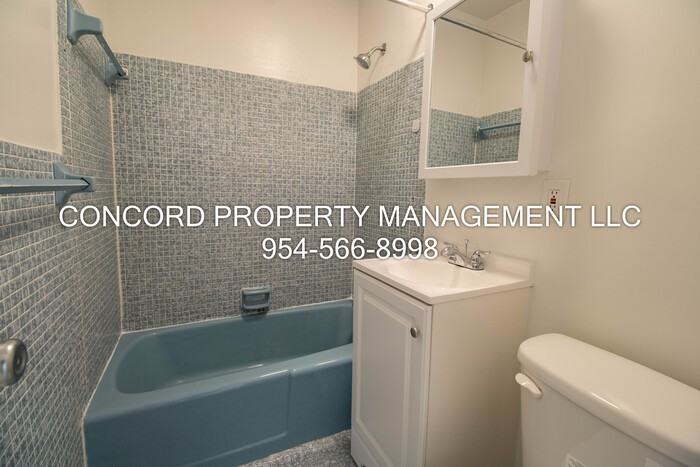 1411 Sw 2nd St #4 - Photo 5 of 8