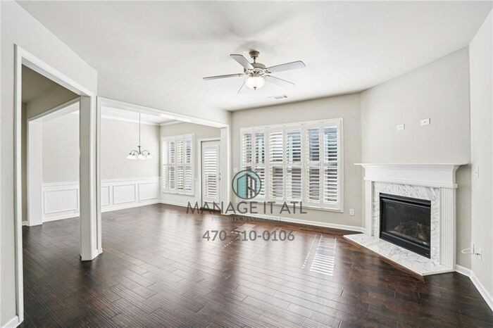 2558 Village Park Bnd - Photo 5 of 40