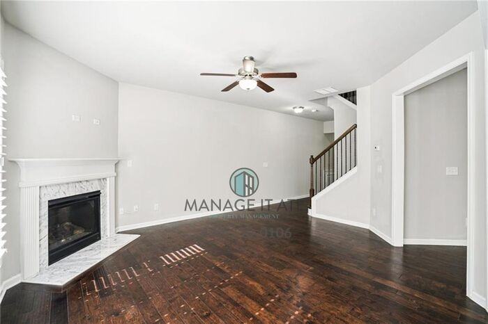 2558 Village Park Bnd - Photo 7 of 40